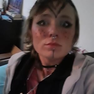 Meet your Posher, Alicia